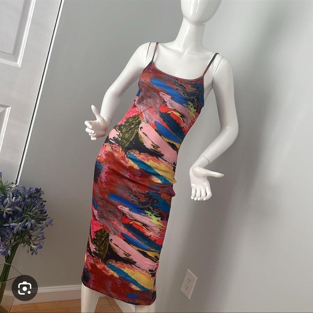 MICAS Abstract Print Back Slit Midi Dress
